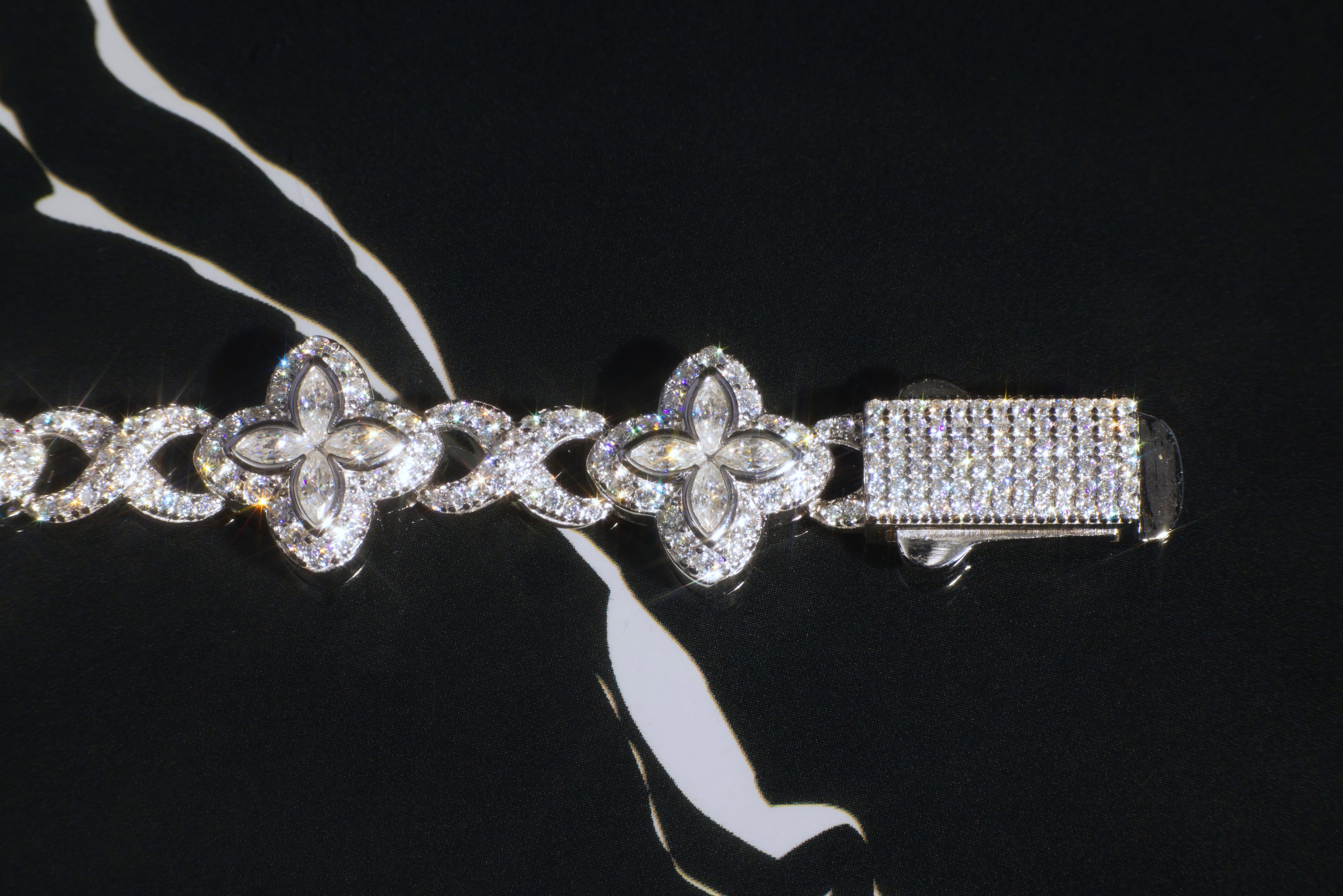 The "FORTUNA" 14K White Gold Clover Bracelet