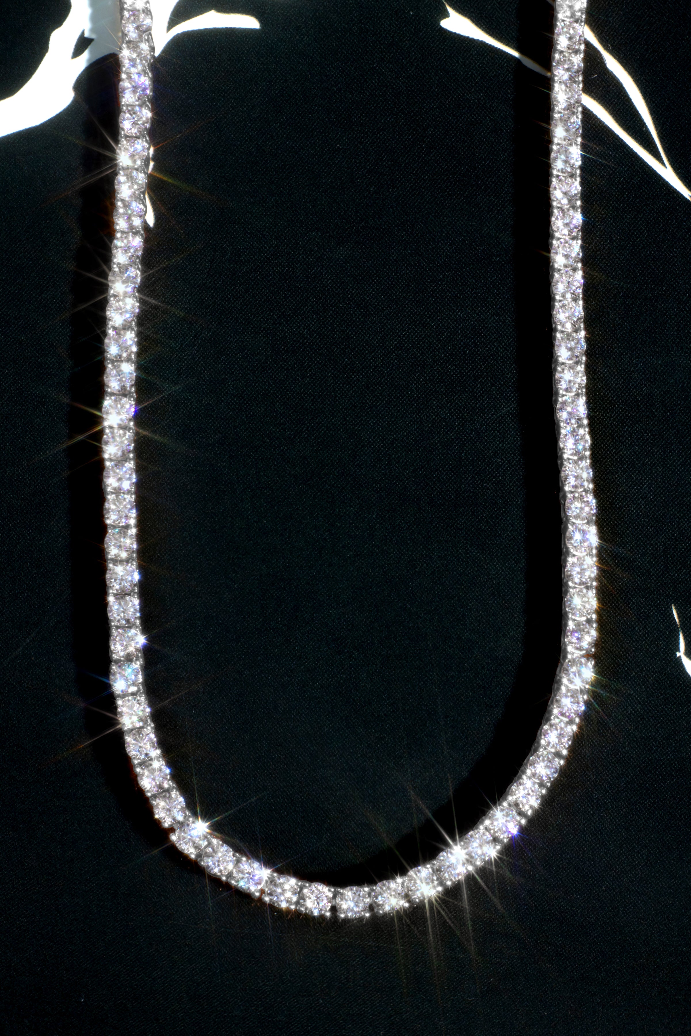 14K White Gold Diamond Tennis Necklace