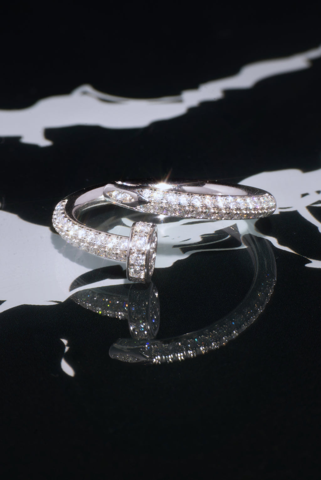 The "CLOU" White Gold Full Diamond Nail Ring