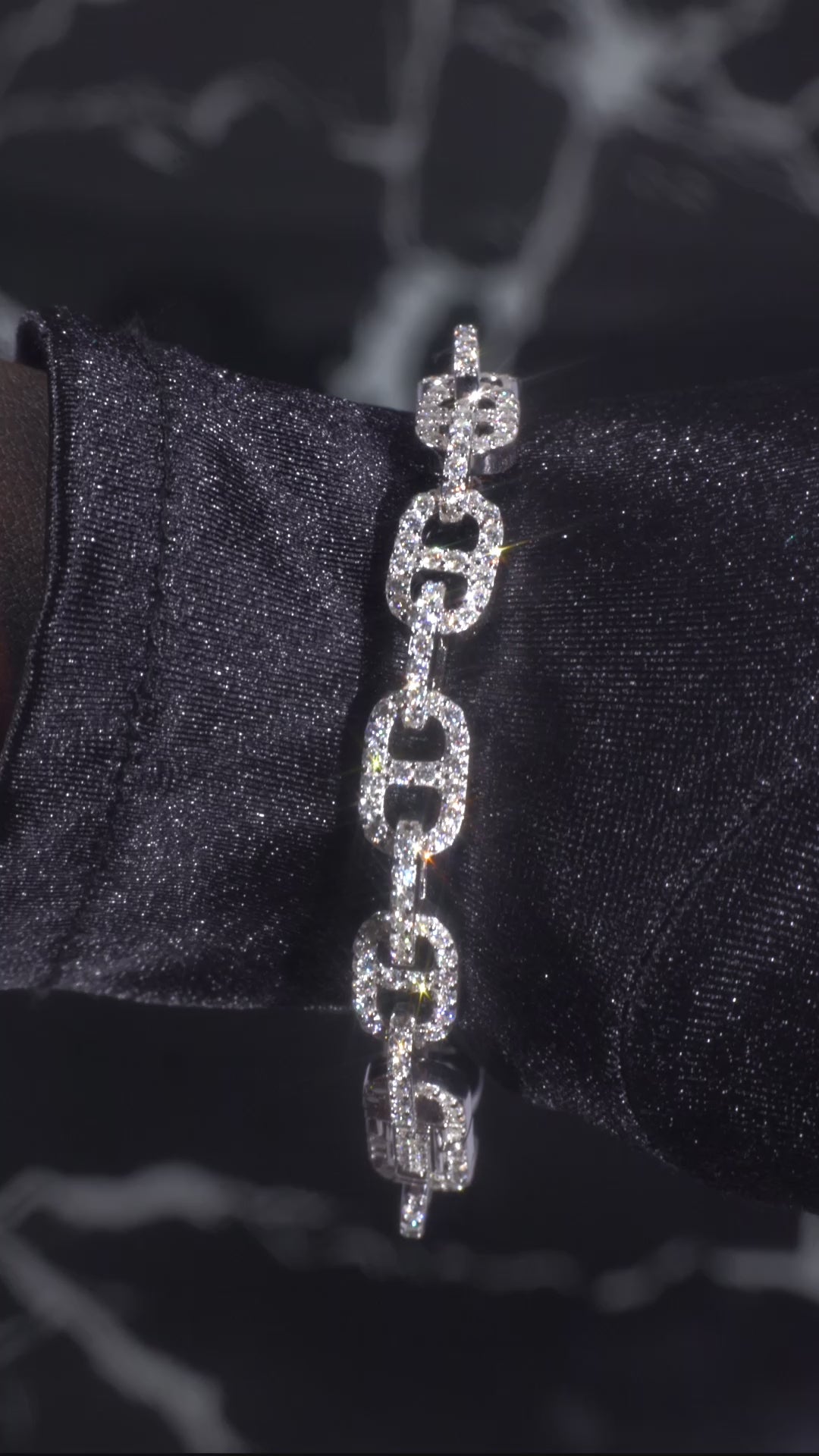 Moissanite Pig Nose Bracelet – 14K White Gold